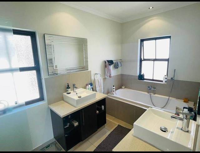 3 BEDROOM HOUSE FOR SALE IN MORNINGSIDE